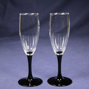 Two Vintage Mid-Century Mondern Luminarc Domino Champagne Flutes